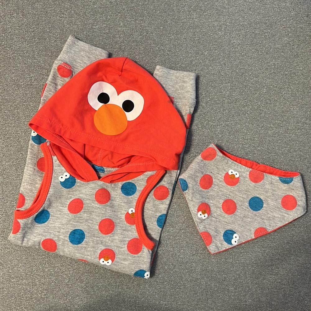 Two-Piece Isaac Mizrahi Elmo Hooded Onesie & Bib